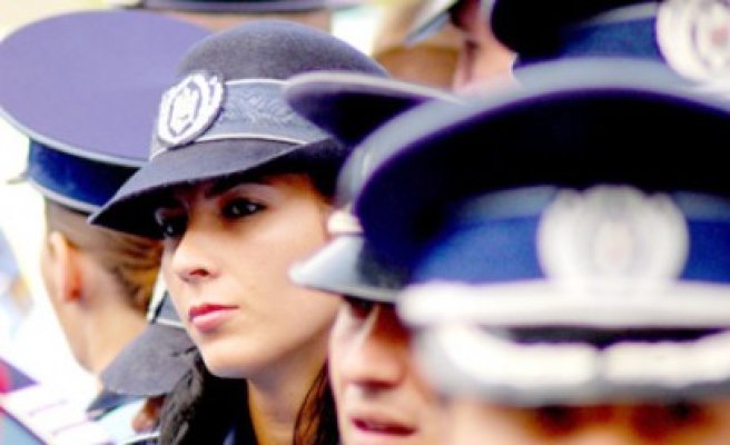 1.800 de noi poliţişti, încadraţi în sistem după Paşte